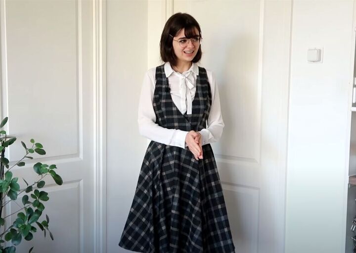 the queens gambit diy pinafore, How to make a 1950s dress
