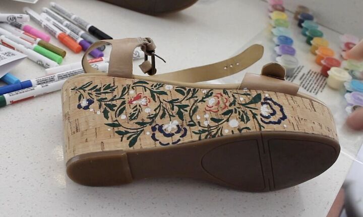 how to use stencils to refashion wedge shoes