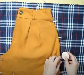 make a jumpsuit from start to finish, Trace a pair of shorts