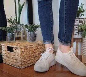 fall and winter shoe collection, Wear white sneakers