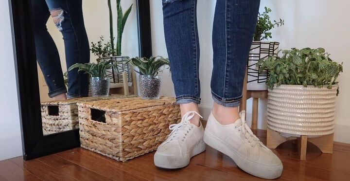 fall and winter shoe collection, Wear white sneakers