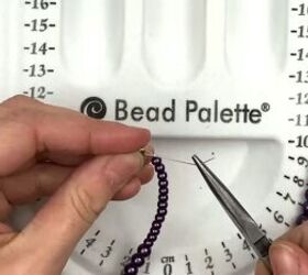easy beautiful diy beaded necklace for beginners, Pull the wire