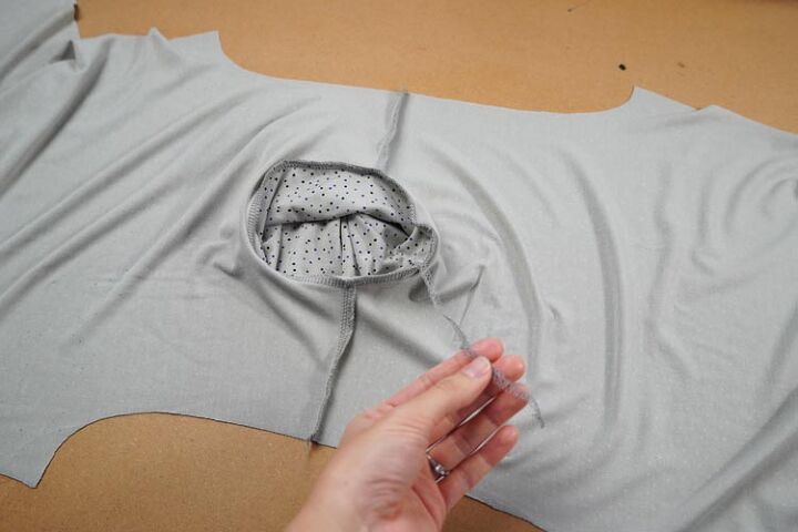 how to sew a turtleneck t shirt, HOW TO SEW TURTLENECK T SHIRT