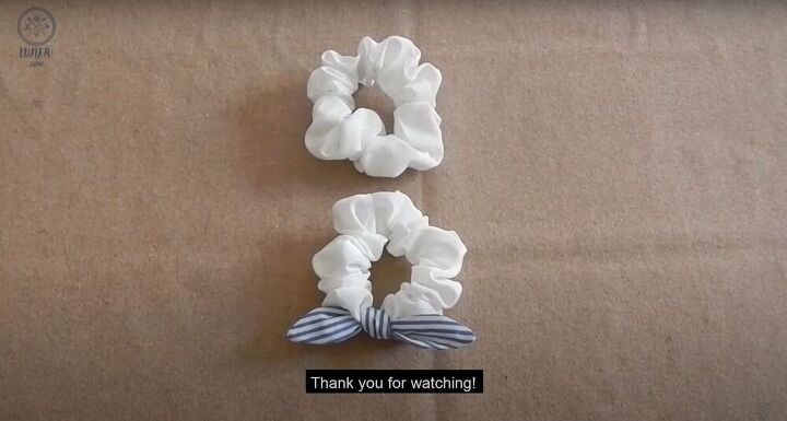 two ways to make diy hair scrunchies, Finished scrunchie with bow
