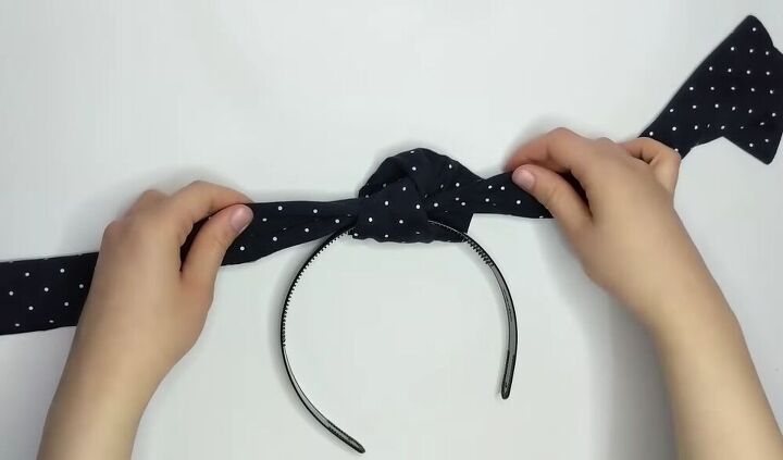 no need to buy headbands learn how to make your own, Tie a knot