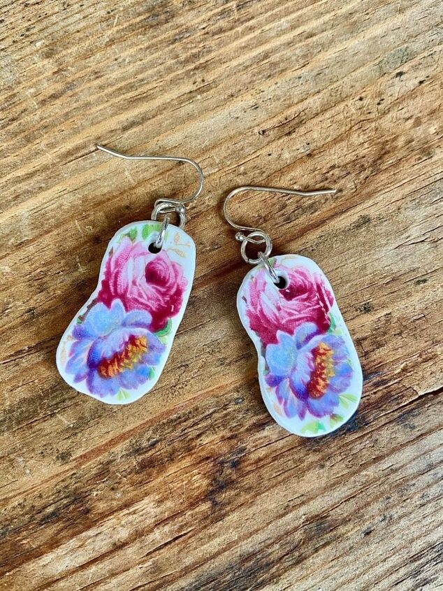 how to create unique earrings from an old plate, Broken china earrings