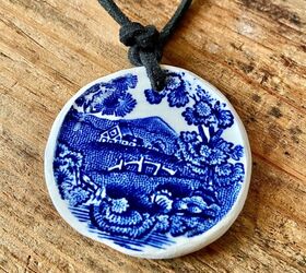 how to create a unique pendant necklace from willow pattern china, Willow pattern china pendant