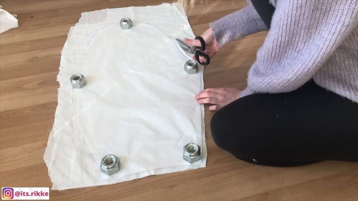 gorgeous corset top with sleeves pattern tutorial, Cutting the fabric