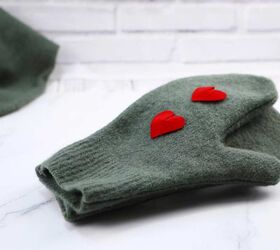 how to make mittens out of old sweaters