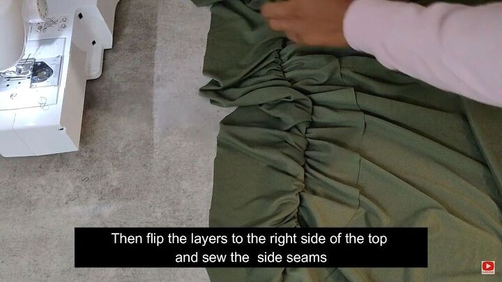 make a ruffle top in just 5 minutes, Flip the layers