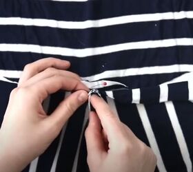 sew a breton top in just 6 seams, Match the pieces
