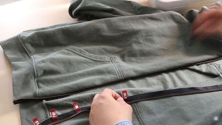 sew a zipper hoodie with this incredible tutorial, How to add a zipper to a hoodie