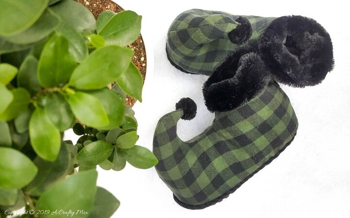super cosy flannel elf slippers