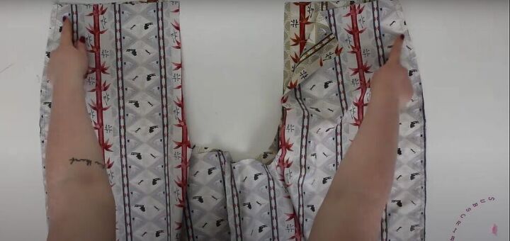 cute and easy diy shorts tutorial for beginners, Iron the seams flat