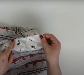 cute and easy diy shorts tutorial for beginners, Put in the darts