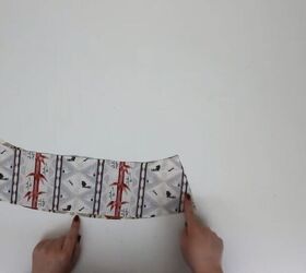 cute and easy diy shorts tutorial for beginners, Pin the right side of the facing