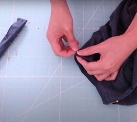 easy neckband tutorial for a v neck shirt, Use pins to mark the neck hole