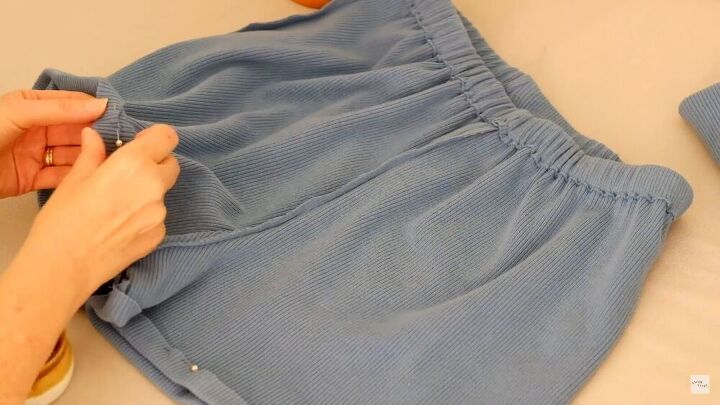 easy sew along loungewear shorts, Hem the dress