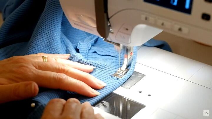 easy sew along loungewear shorts, Sew the hems