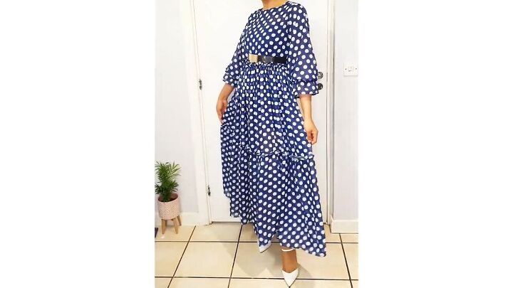 sew a puffy sleeve maxi dress with this easy tutorial, Stylish puff sleeve maxi dress