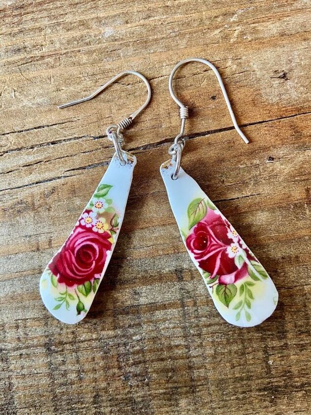 how to make delightful old english roses earrings from broken china, Broken china earrings
