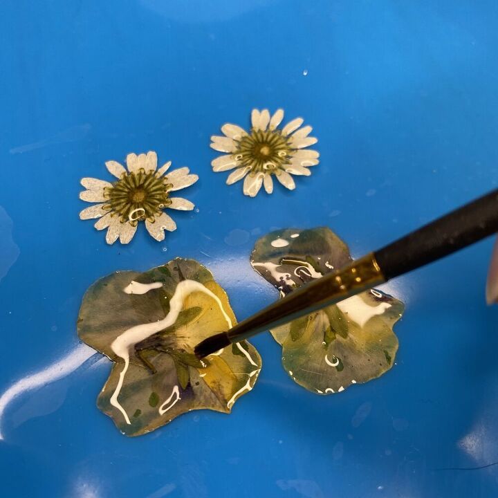 real flower resin stud earring tutorial