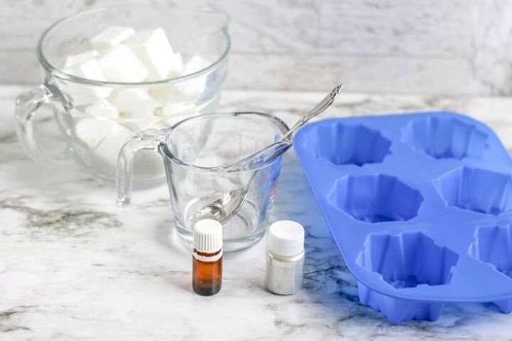 winter soap recipes plus how to make melt and pour snowflake soap