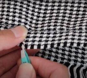 how to make a houndstooth dress, Create the fringe