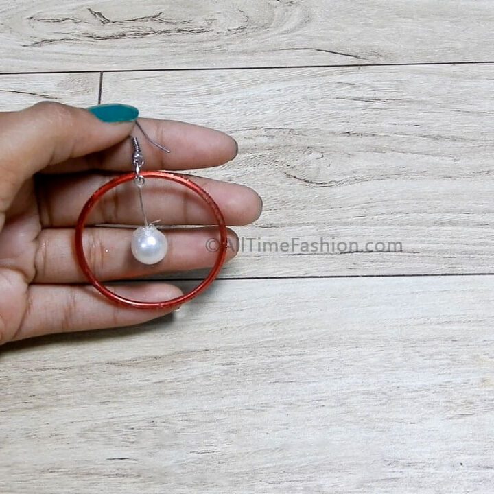 how to make beautiful diy earrings using old bangles