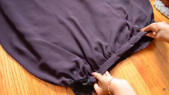 this is the easiest maxi skirt youll ever sew, Pin the belt