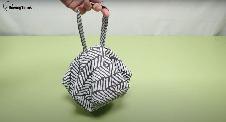One Handle Tote Tutorial How to: Make a One Handle Bag | Upstyle