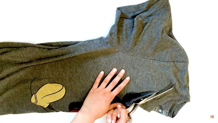 new trend alert t shirt tote bag sew one today, DIY t shirt tote bag
