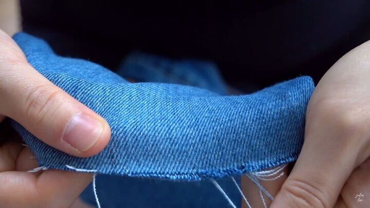 how to cut jeans into shorts in just 6 easy steps, Fraying the bottom of the jean shorts