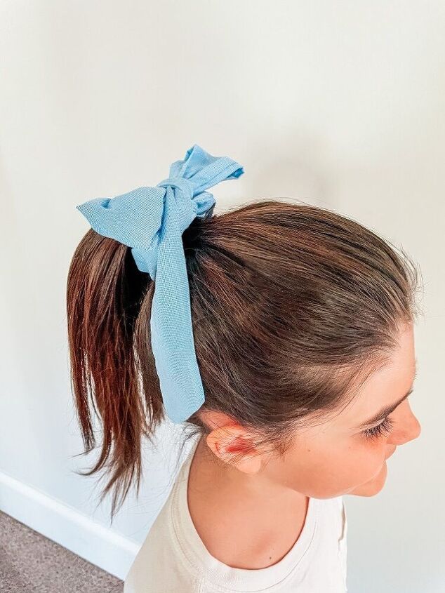 7 Easy Ways to Style a Scarf Scrunchie Upstyle
