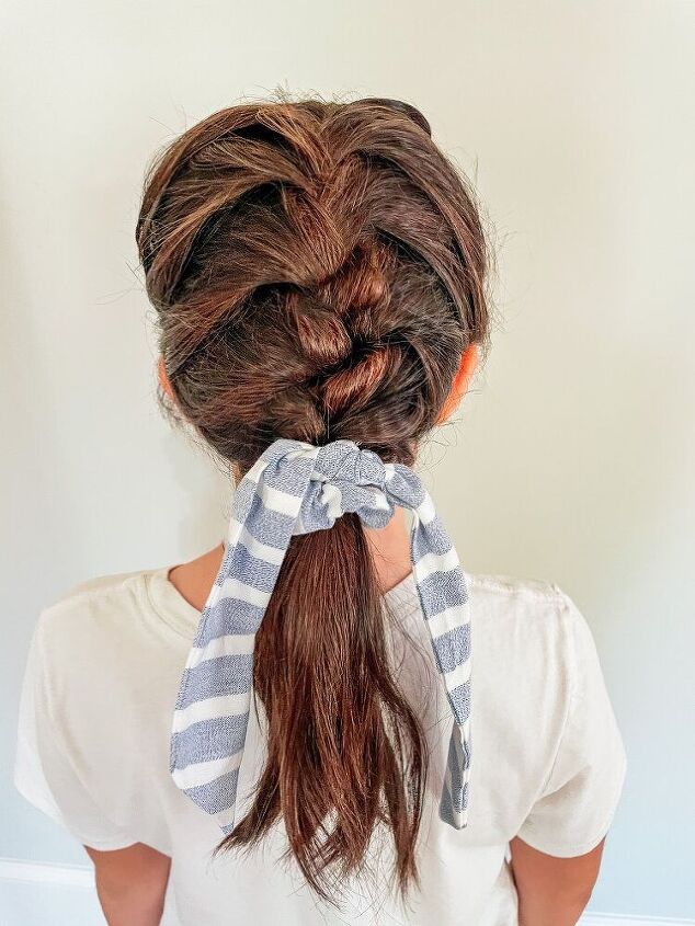 7 easy ways to style a scarf scrunchie