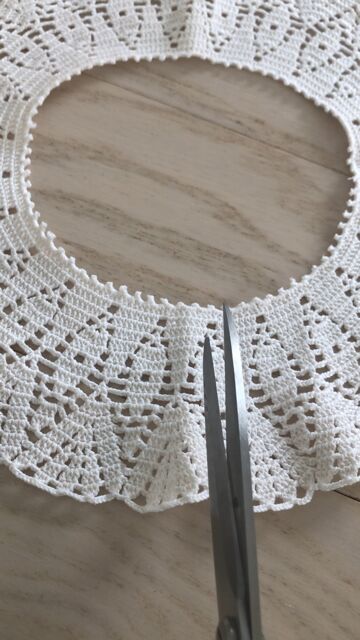 diy making collar from a doily