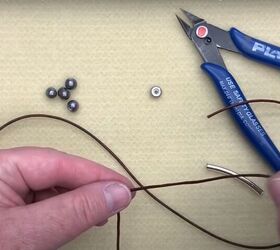 bohemian jewelry tutorial featuring leather necklace knots, Pull the cord