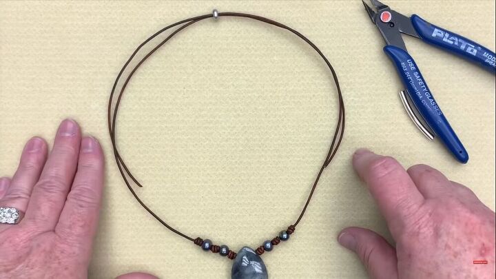 Leather necklace knots Clearance