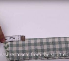 scrap buster five simple diy hair accessories, Measure from the short edge
