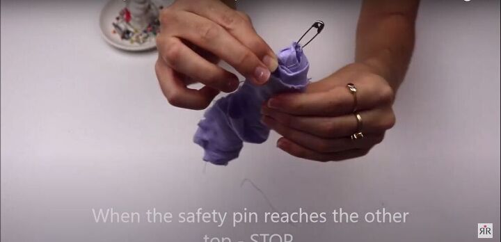 scrap buster five simple diy hair accessories, Stop when the safety pin is visible