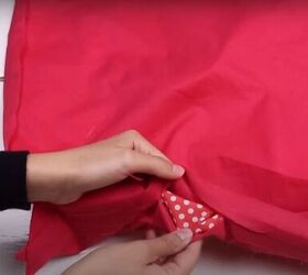 adorable diy tote bag tutorial, Pull the outer layer through the gap
