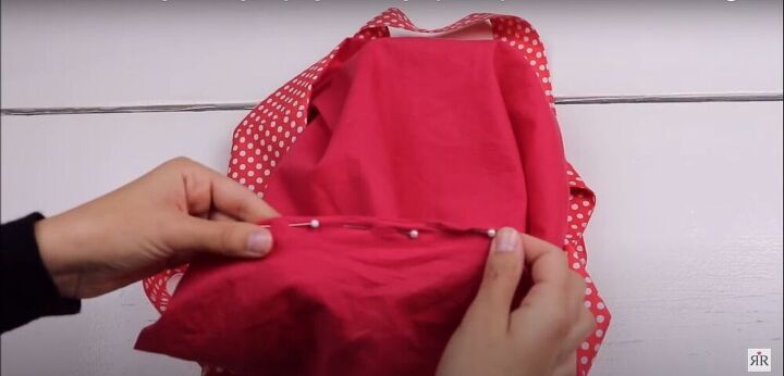 adorable diy tote bag tutorial, Close up the gap