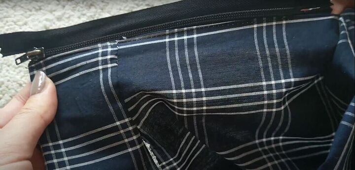 thrift flip mens pajama bottoms to diy skort, Sew the zipper in place