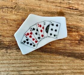 transforming your old crockery into quirky brooch pin, Ceramic brooch