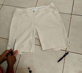 the easiest tutorial on how to cut jeans into shorts, How to cut jeans into jean shorts