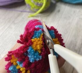 how to make two types of leopard print pom poms
