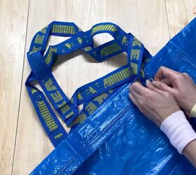 crazy diy ikea bag transformation tutorial, Modifying the IKEA bag straps