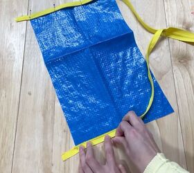 crazy diy ikea bag transformation tutorial, Attaching the zipper
