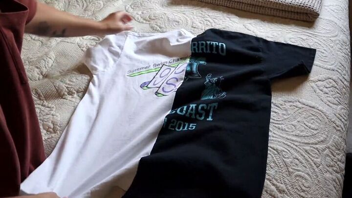 Make A Customized Half And Half T Shirt In 2 Simple Steps Upstyle Make A Customized Half And Half T Shirt In 2 Simple Steps Upstyle