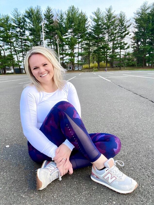 sharing several options for workout wear on a budget, Purple leggings and white workout top